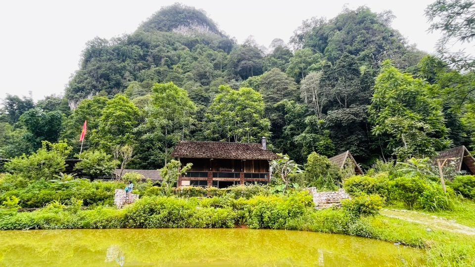 Northwest Vietnam Bike Trip Phu Yen, Mu Cang Chai, Sapa 7 Days